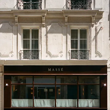 Masse Hotell Paris