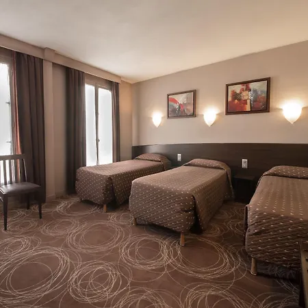 Victor Masse Hotel Paris